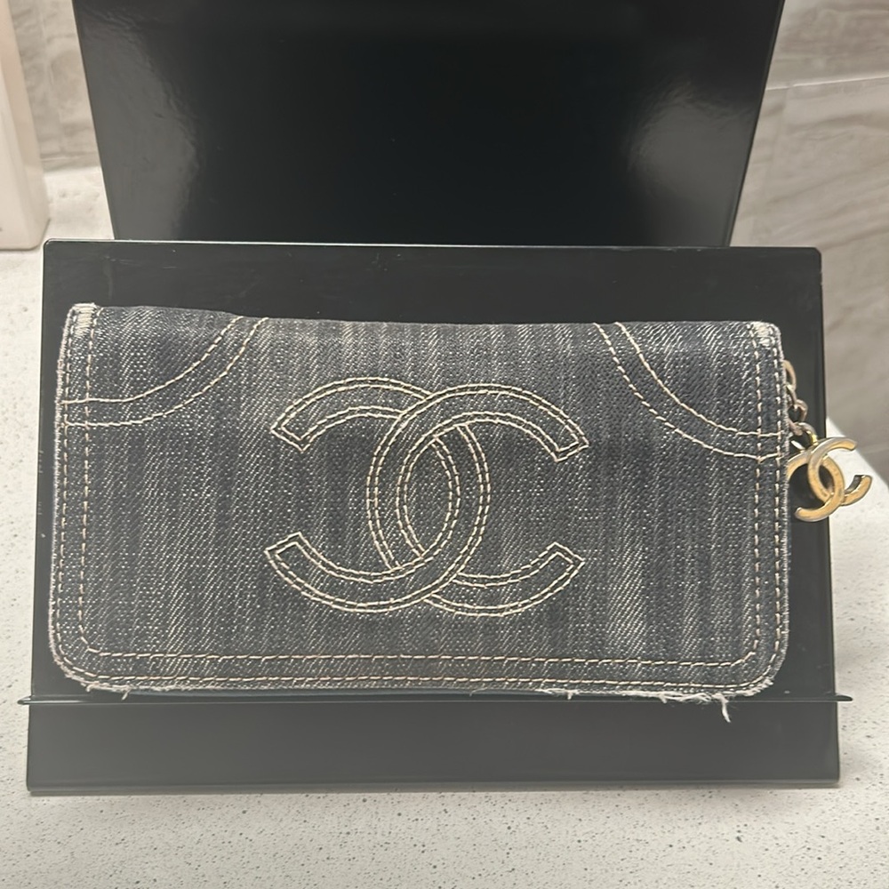 Chanel Denim wallet - Picture 9 of 11